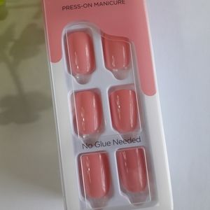 Kiss press on nails-Pink